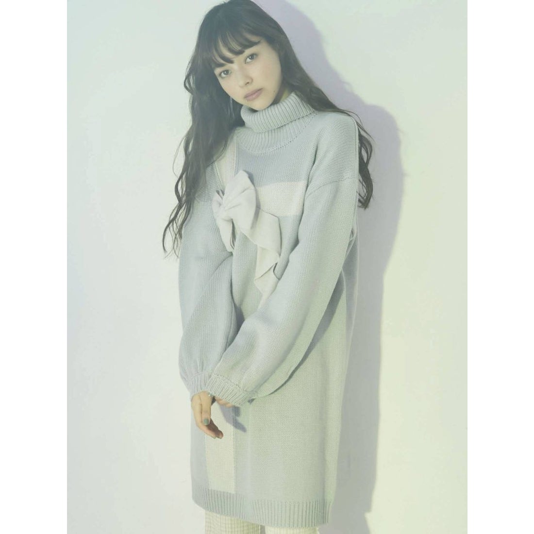 merry jenny プレゼントリボンタートルニットワンピース（ブルー） -靴