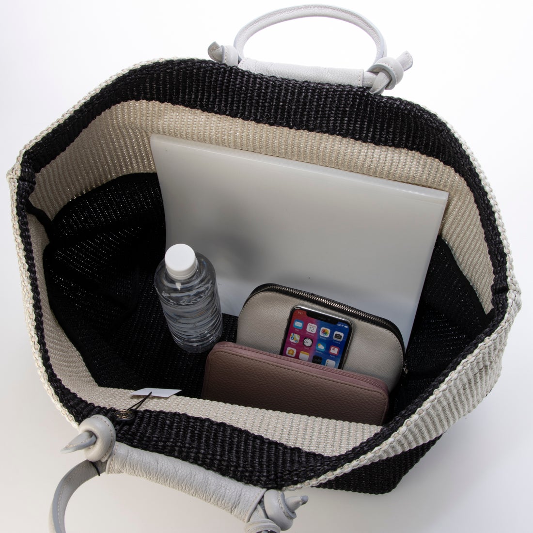 マルコ マージ MARCO MASI レザーハンドルラフィアバッグ （ブラック