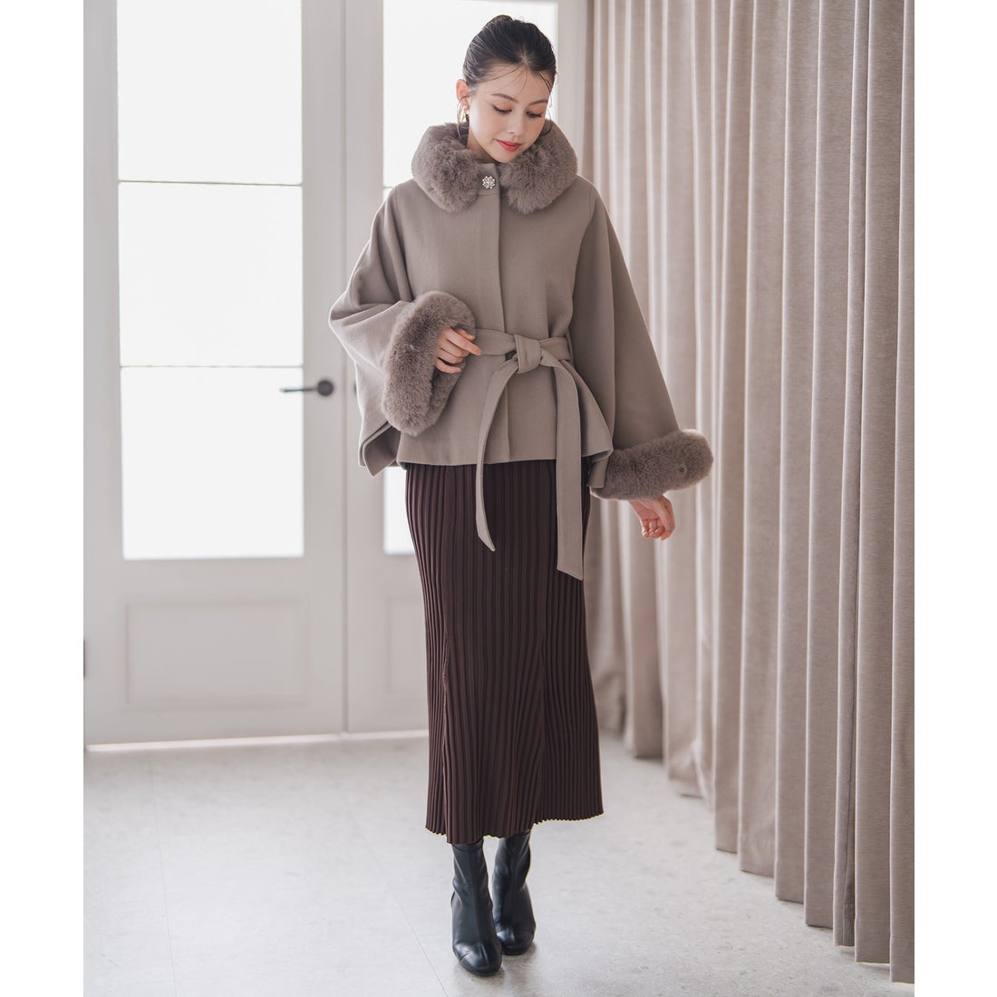 ミッシュマッシュ MISCH MASCH 2025秋冬新作 ブローチ付きポンチョ