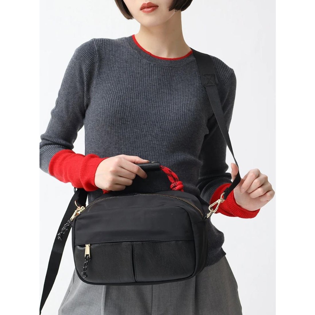 ヌエール nouer パラコードハンドルショルダーバッグ （ブラック