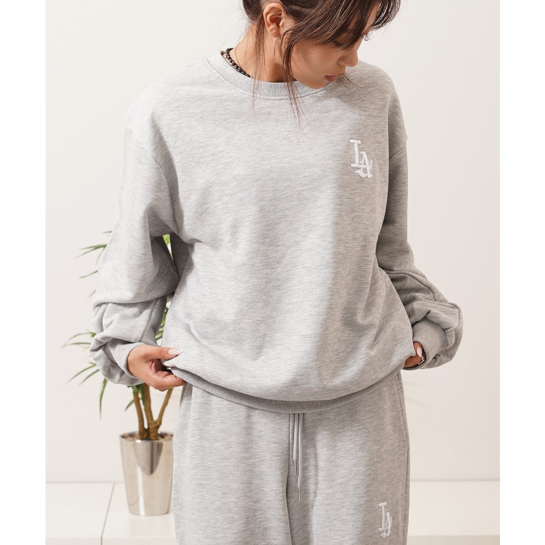 ワンフォークロージング 1111clothing LA ロゴ刺繍 ルーズ スウェット