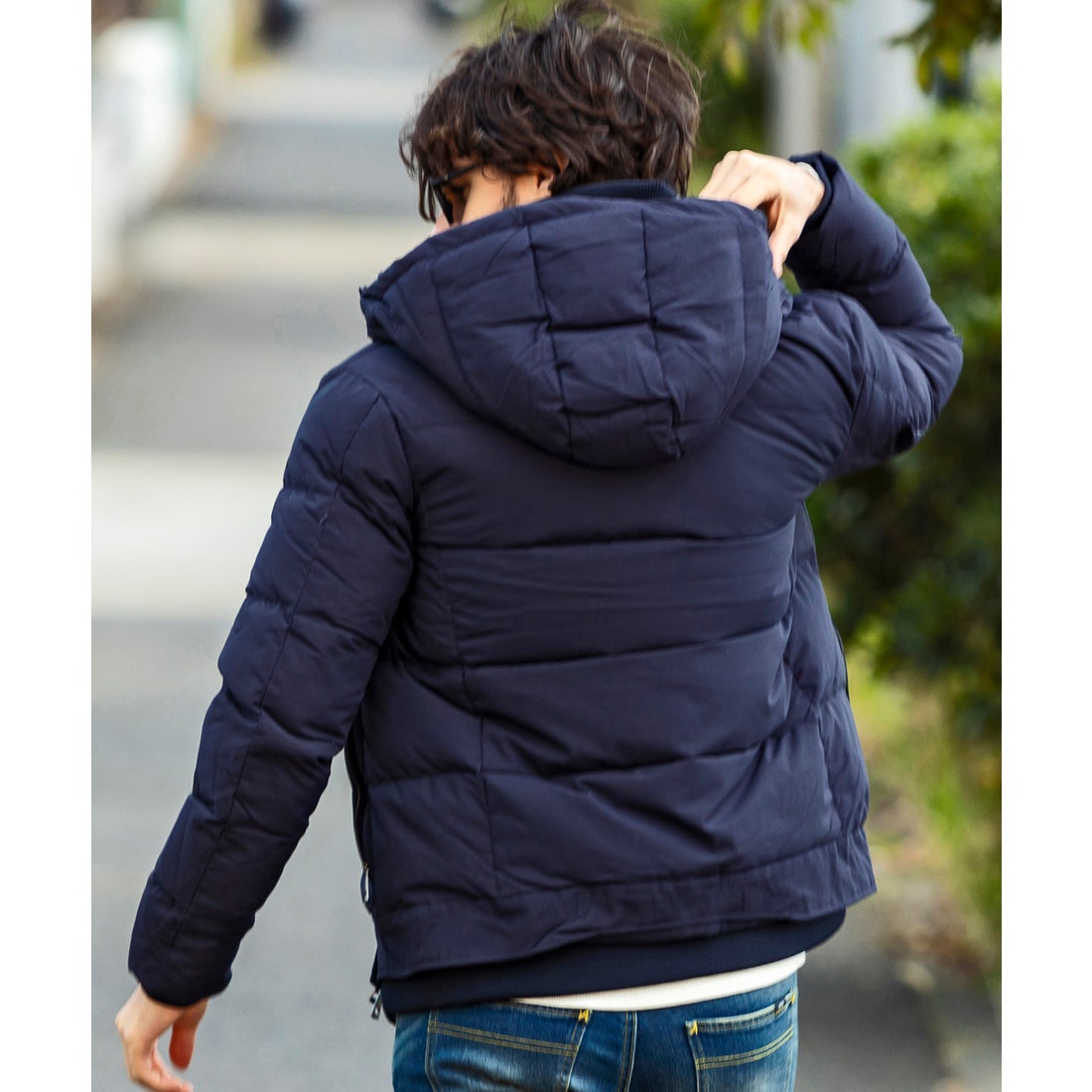 AKM Contemporary スタンドネック レイヤード ダウンジャケット(保温性