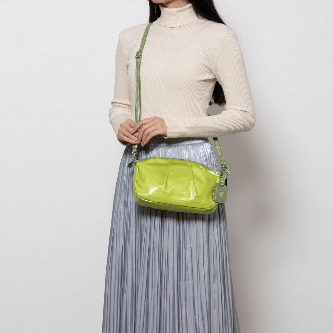 ペレボルサ PELLE BORSA ショルダーバッグ （グリーン