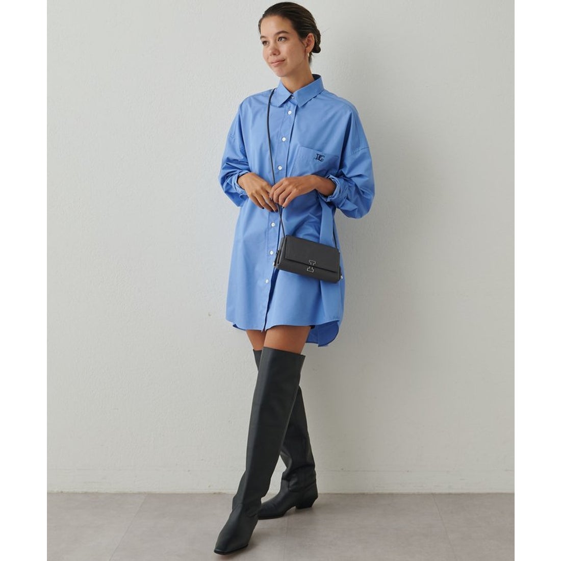 イアクッチ IACUCCI アバ ウォレットショルダー CERVO （charcoal