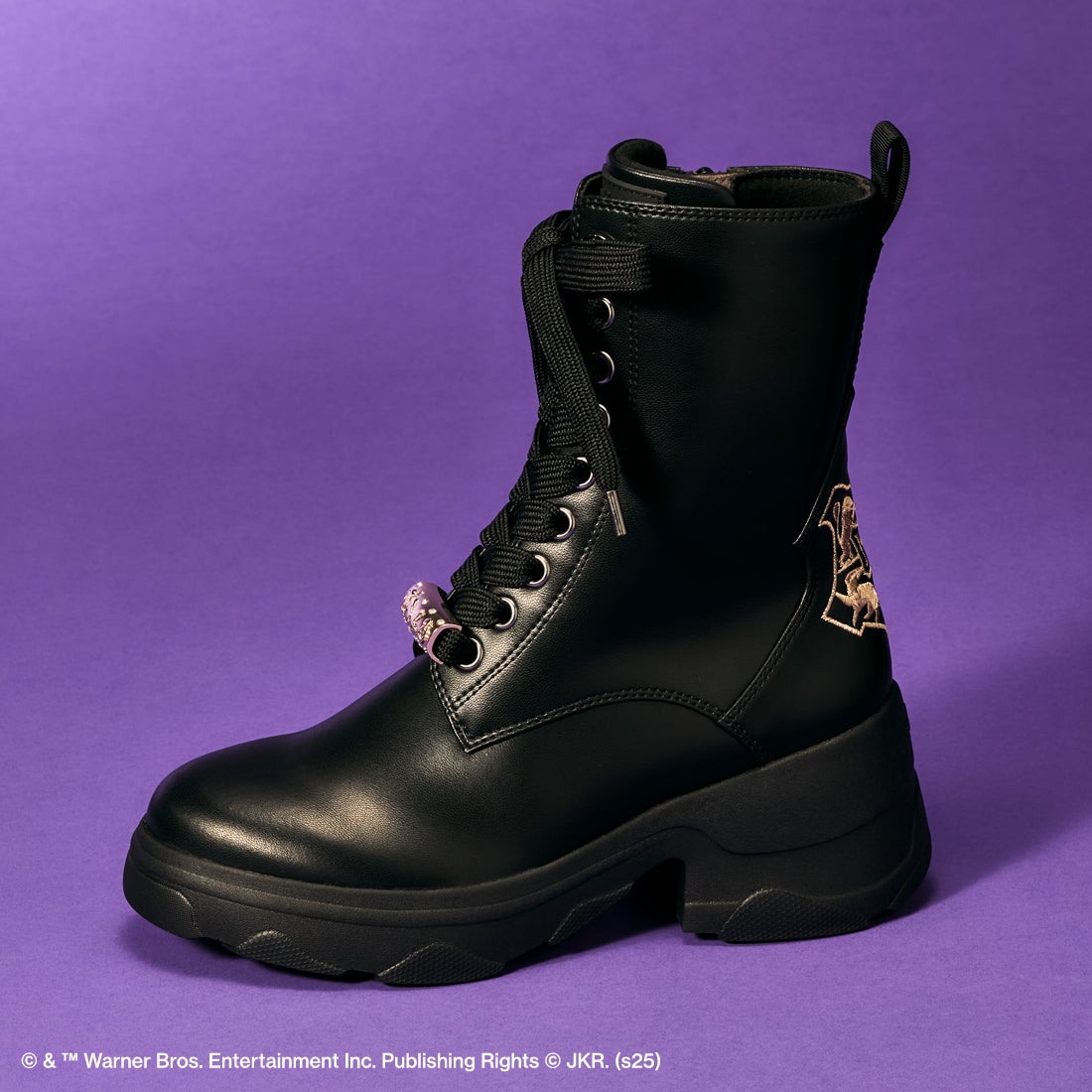 プラスダイアナ ＋diana 「ホグワーツ校章」シリーズ レースアップ