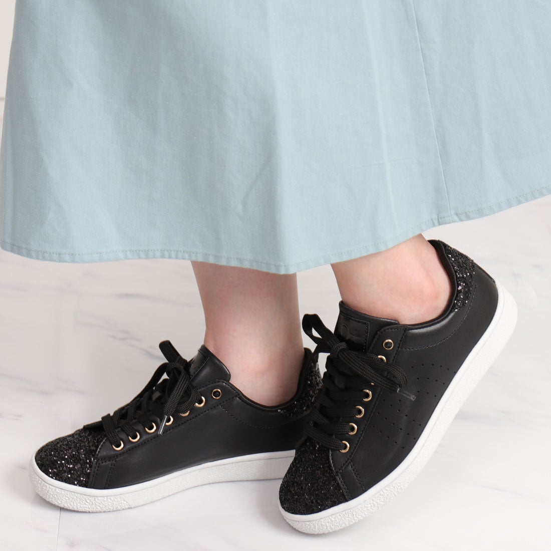 ＋diana プラスダイアナ +diana ビジュー付きグリッタースニーカー