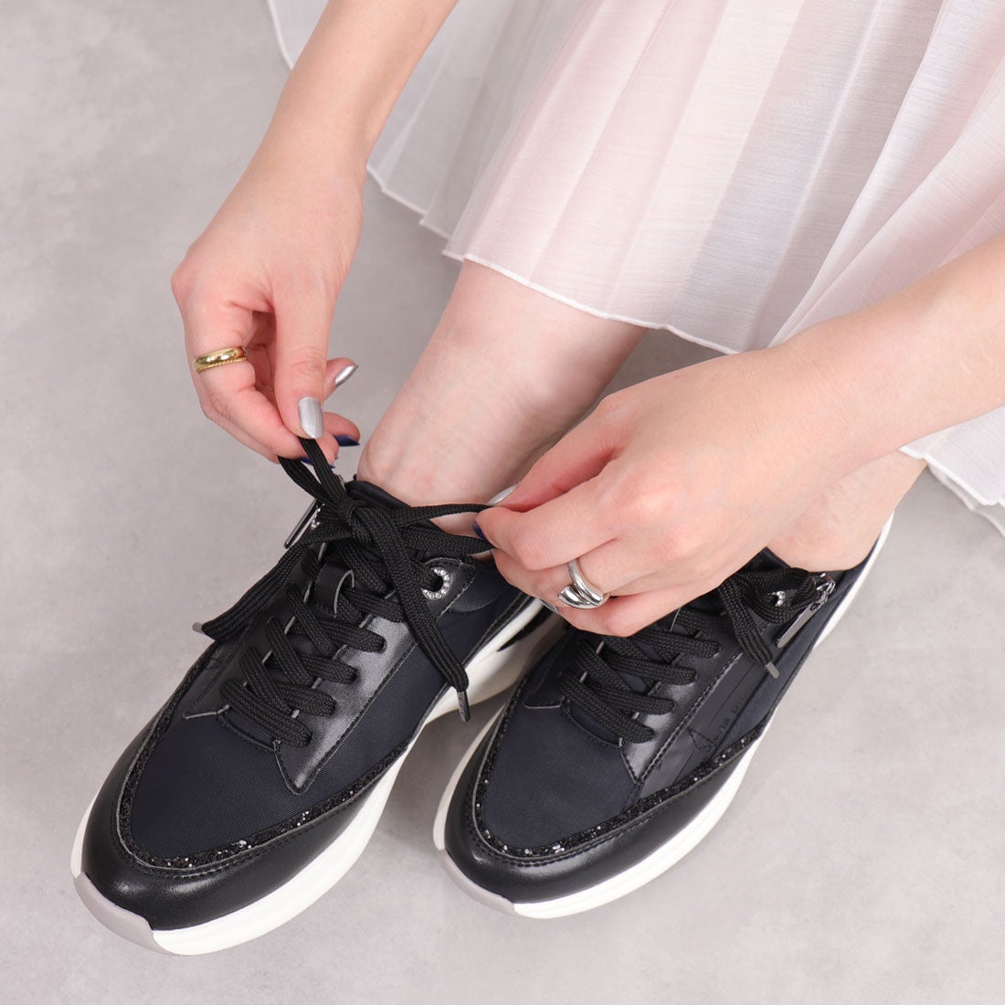 レイン対応】プラスダイアナ ＋diana オールウェザースニーカー （黒