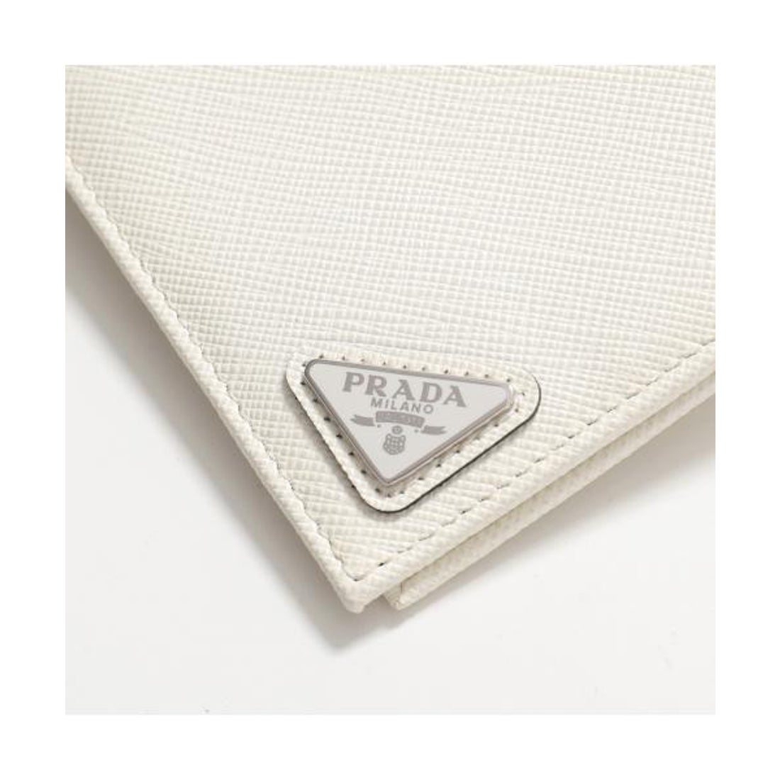 プラダ PRADA PRADA 二つ折り財布 2MO513 QHH 小銭入れなし （F0009