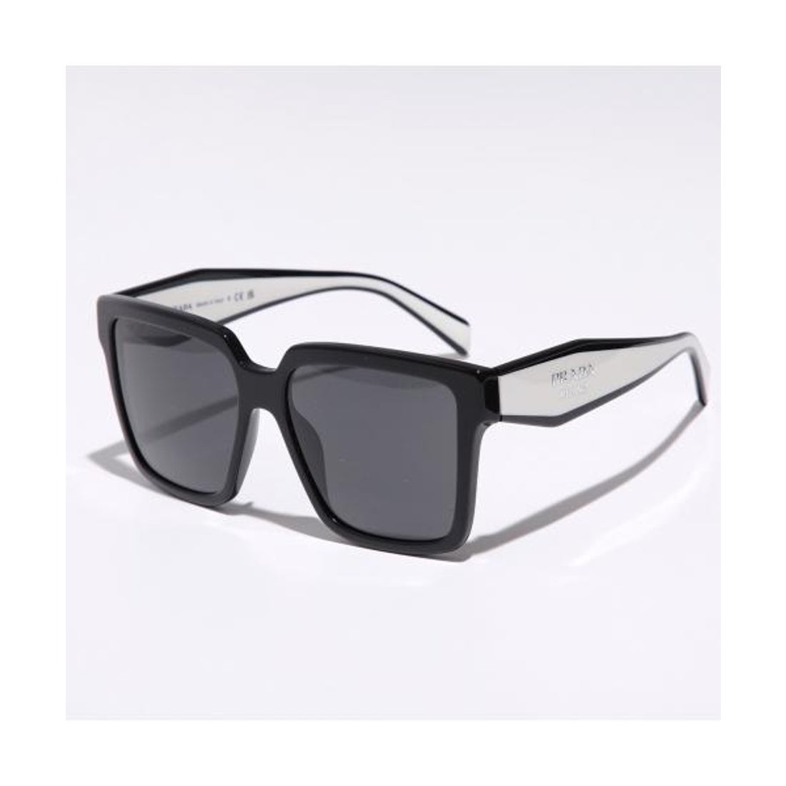 プラダ PRADA PRADA サングラス SPR 24Z ロゴ （1AB-5S0/BLACK