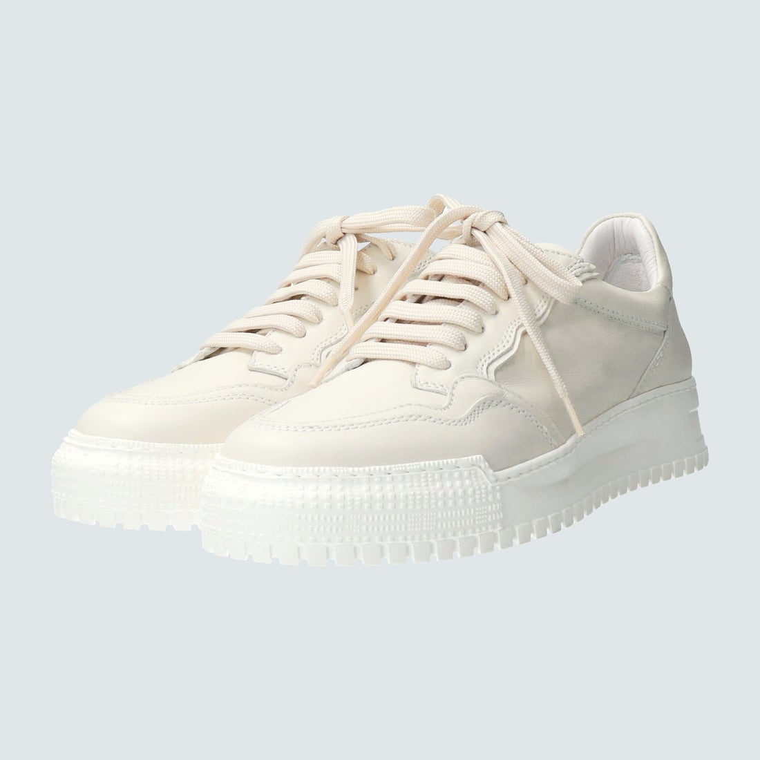 クシェリ QUSHELI ベーシックレザースニーカー （オフホワイト