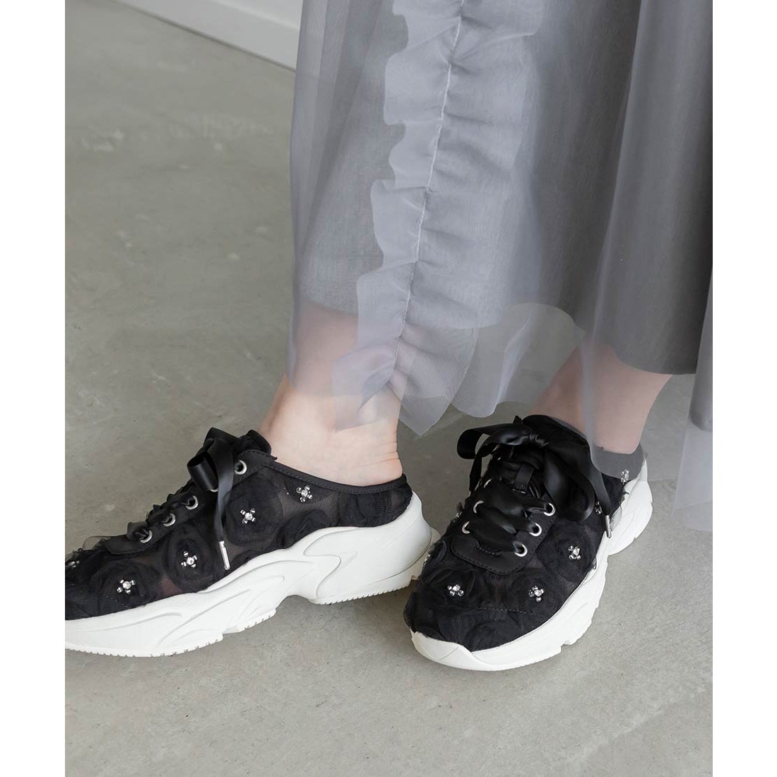 ランダ RANDA フラワービジュースニーカーミュール （BLACK