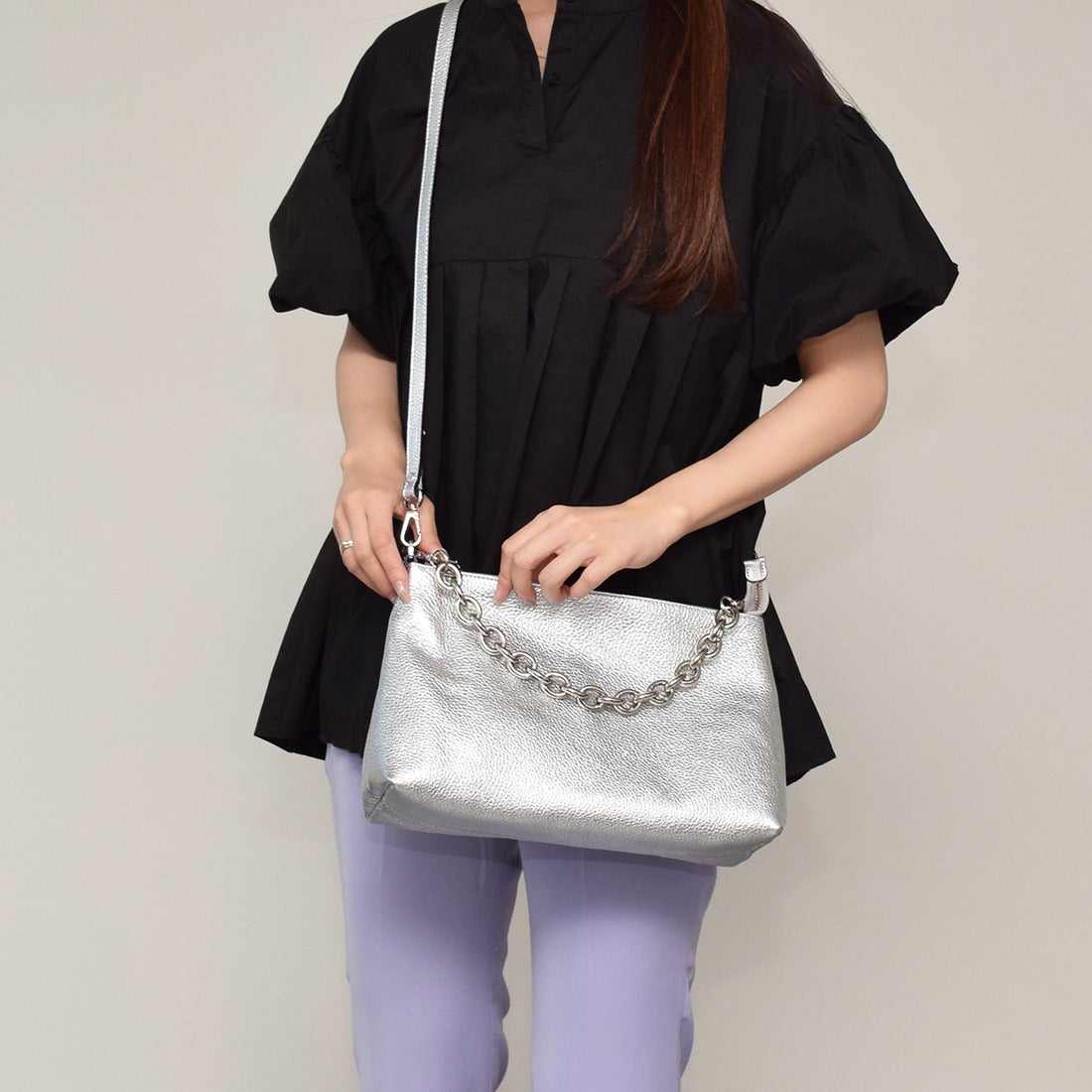リパーニ RIPANI チェーンハンドルメタリックレザーバッグ （シルバー