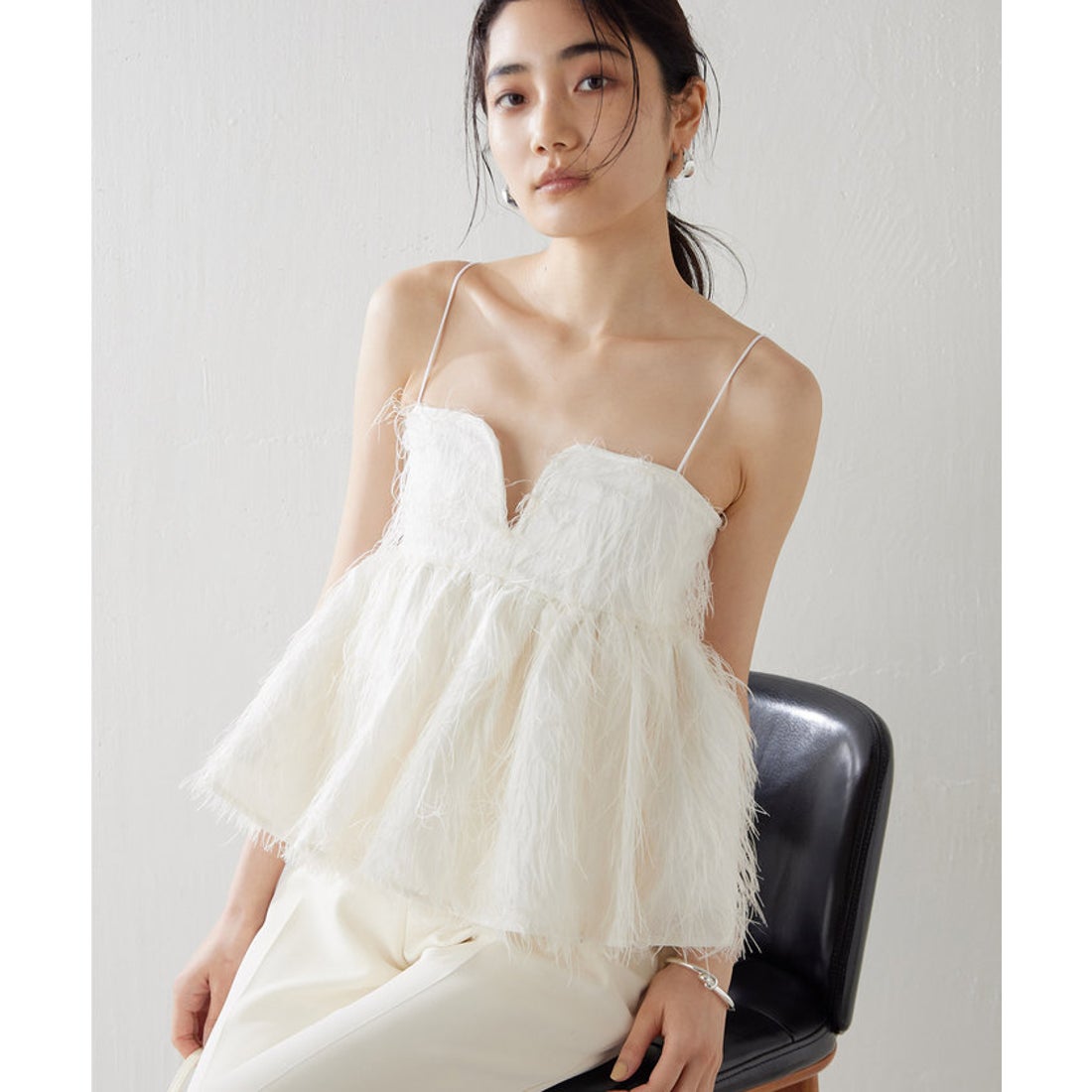 ウィムガゼット Whim Gazette フェザーキャミブラウス （offwhite