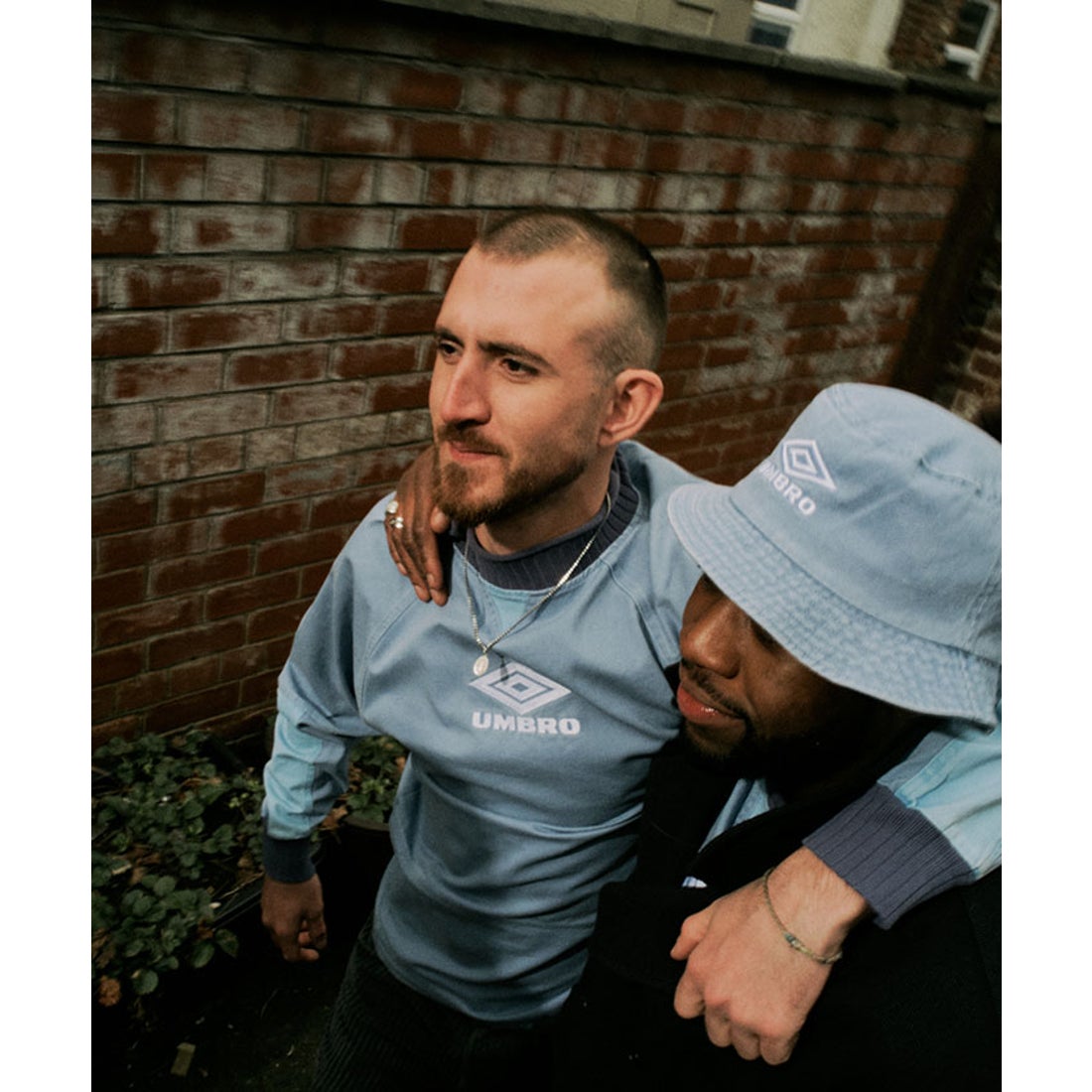 アンブロ umbro 【2025.09.26 RESTOCK】ICONIC DRILL TOP -デサント