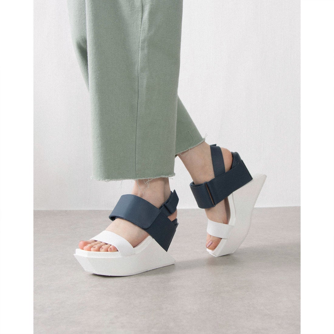 ユナイテッド ヌード UNITED NUDE Delta Wedge Sandal （Neutrals