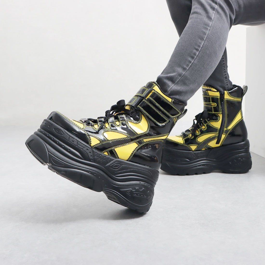 直営SHOP限定アイテム]厚底スニーカー （ブラックイエロー