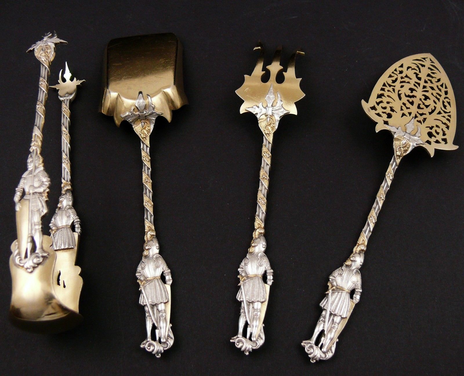 フランスのピュイフォルカ（PUIFORCAT）シルバーカトラリーが放つ卓上