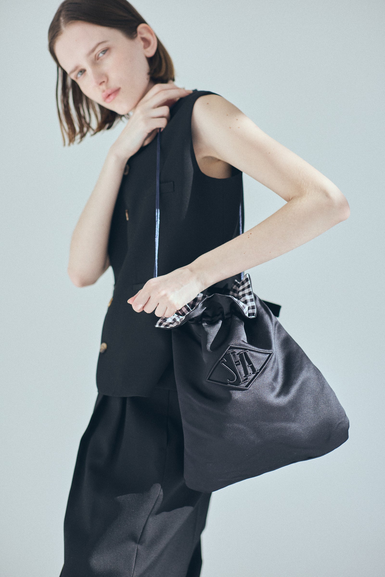 SEA REVERSIBLE SHOULDER BAG M