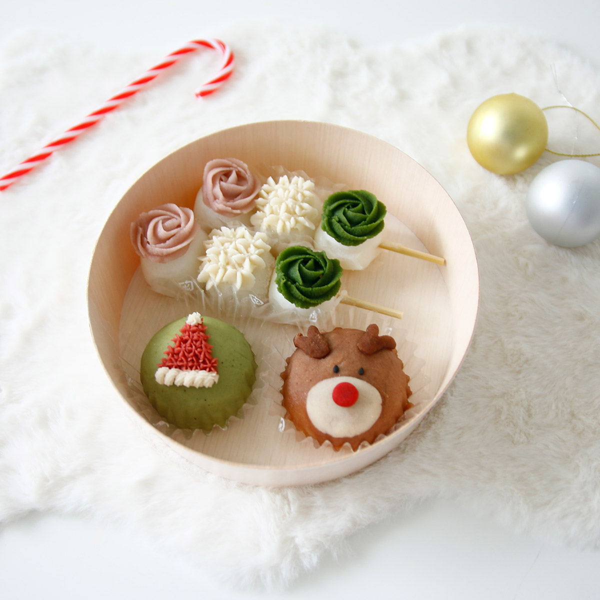 四季を愉しむ『フラワーおはぎ専門店 Oh!huggy!!』 世田谷店、千歳船橋