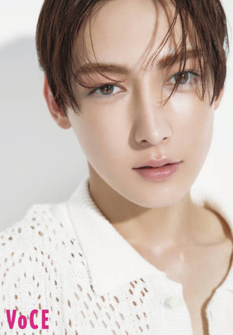 ROIROM浜川路己、眩しすぎるビジュアルに釘付け！19歳の透明感あふれる