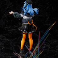 ホロライブ・星街すいせいの“等身大”フィギュアが1/7スケールでお手元
