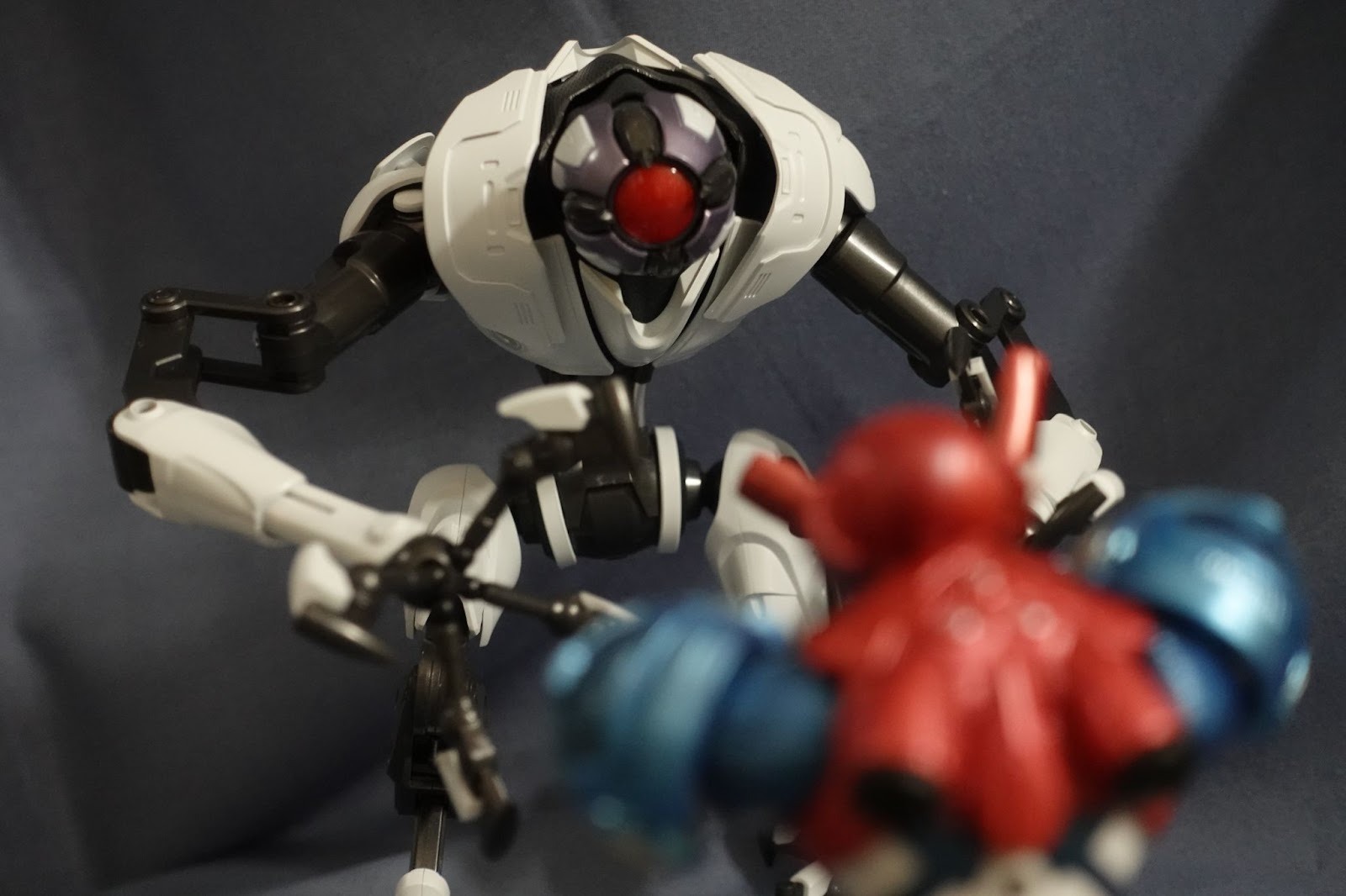 figma METROID DREAD E.M.M.I.』開封の儀―カッコよくも不気味な