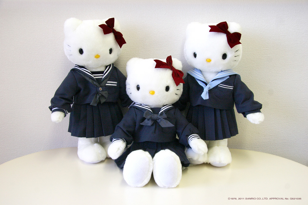 制服を忠実に再現…卒業メモリアル・ハローキティ | リセマム