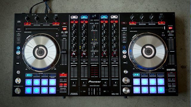 Pioneer DDJ-SX Serato DJ Pro対応コントローラー Pioneer DDJ-SX