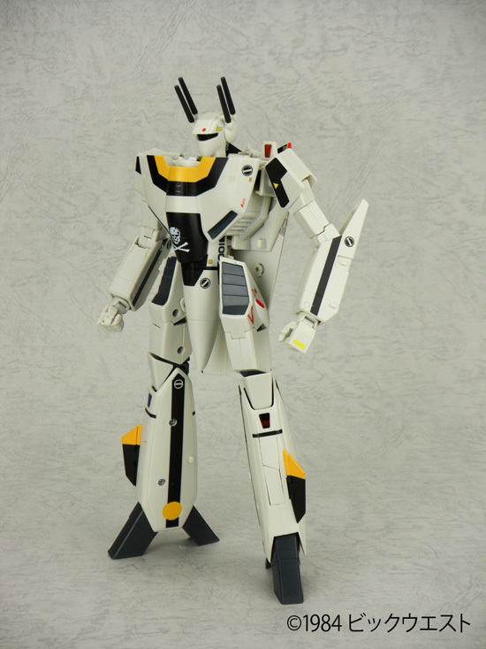 再販】やまと マクロスシリーズ 1/60 完全変形 VF-1S ロイ・フォッカー