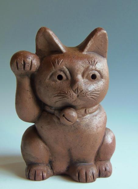 城南骨董-古備前焼 置物 猫 右招き猫 1095