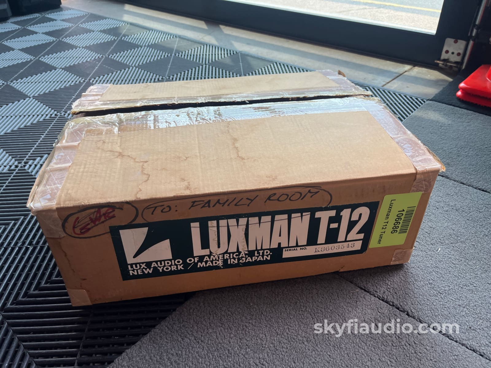 Luxman T-12 Vintage FM Tuner