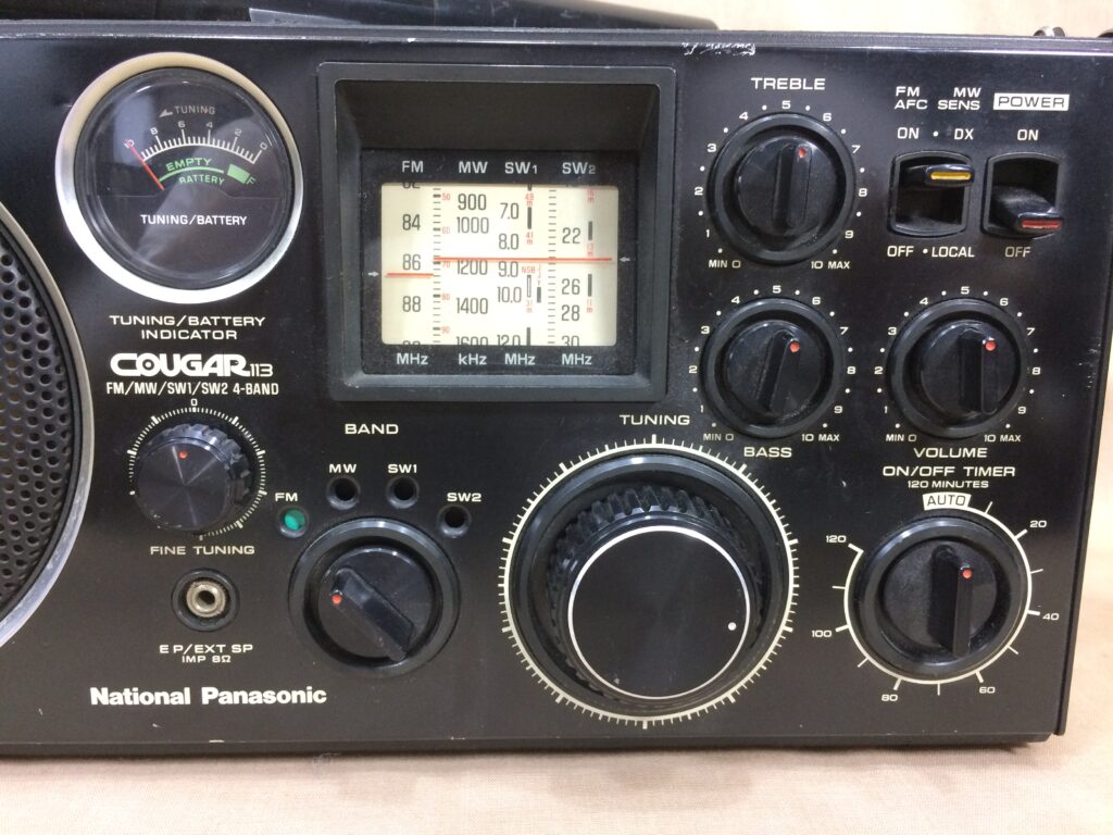 ナショナル RF-1130 – 珍しい横長スタイルのBCLラジオ | 【昭和レトロ