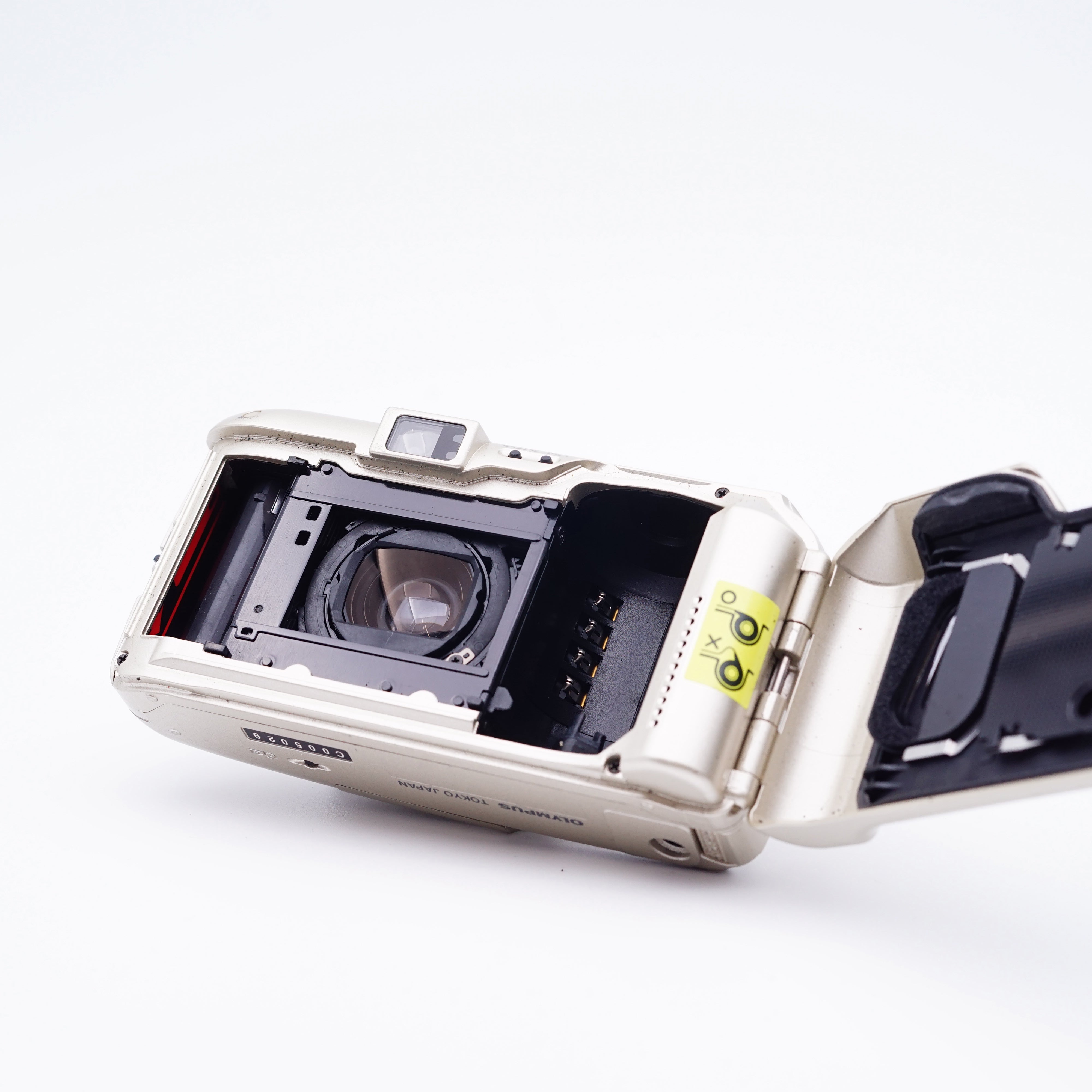 Olympus Mju II Zoom 80 – SHOWA