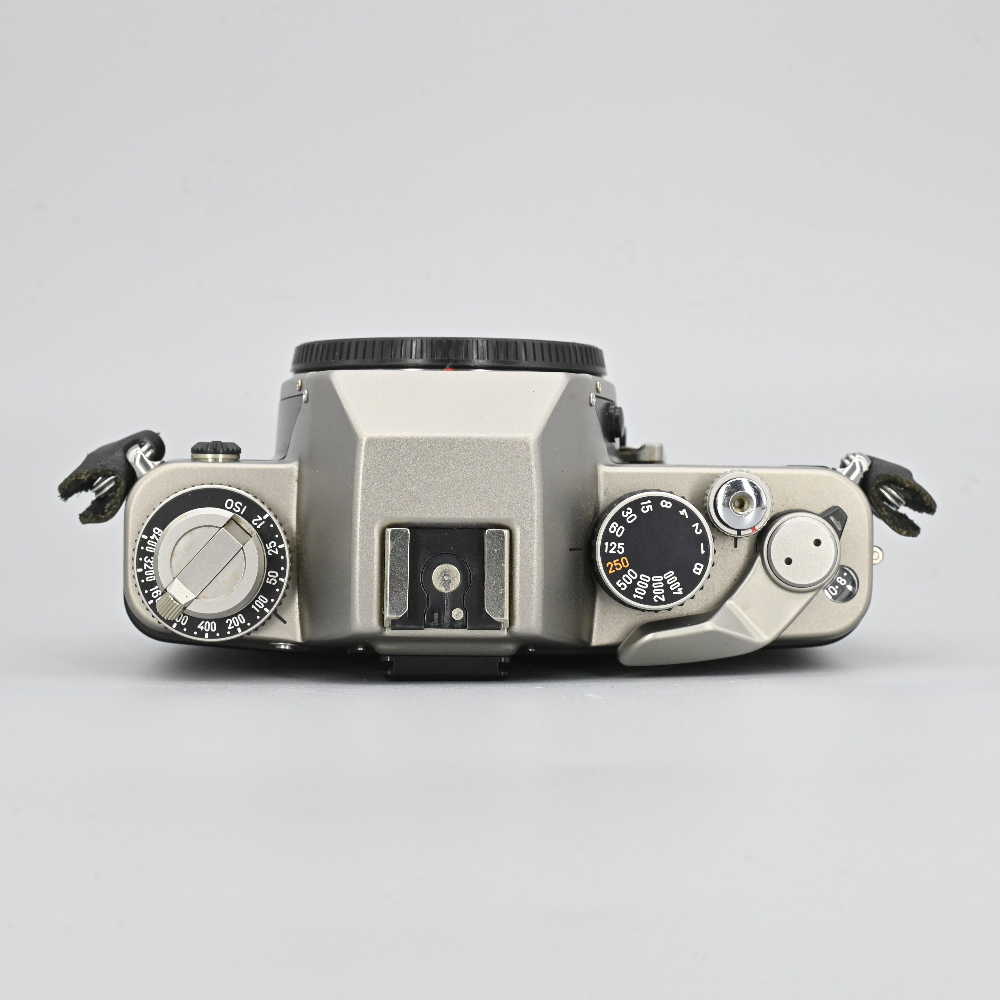 Contax S2 60 Years Edition. – SHOWA