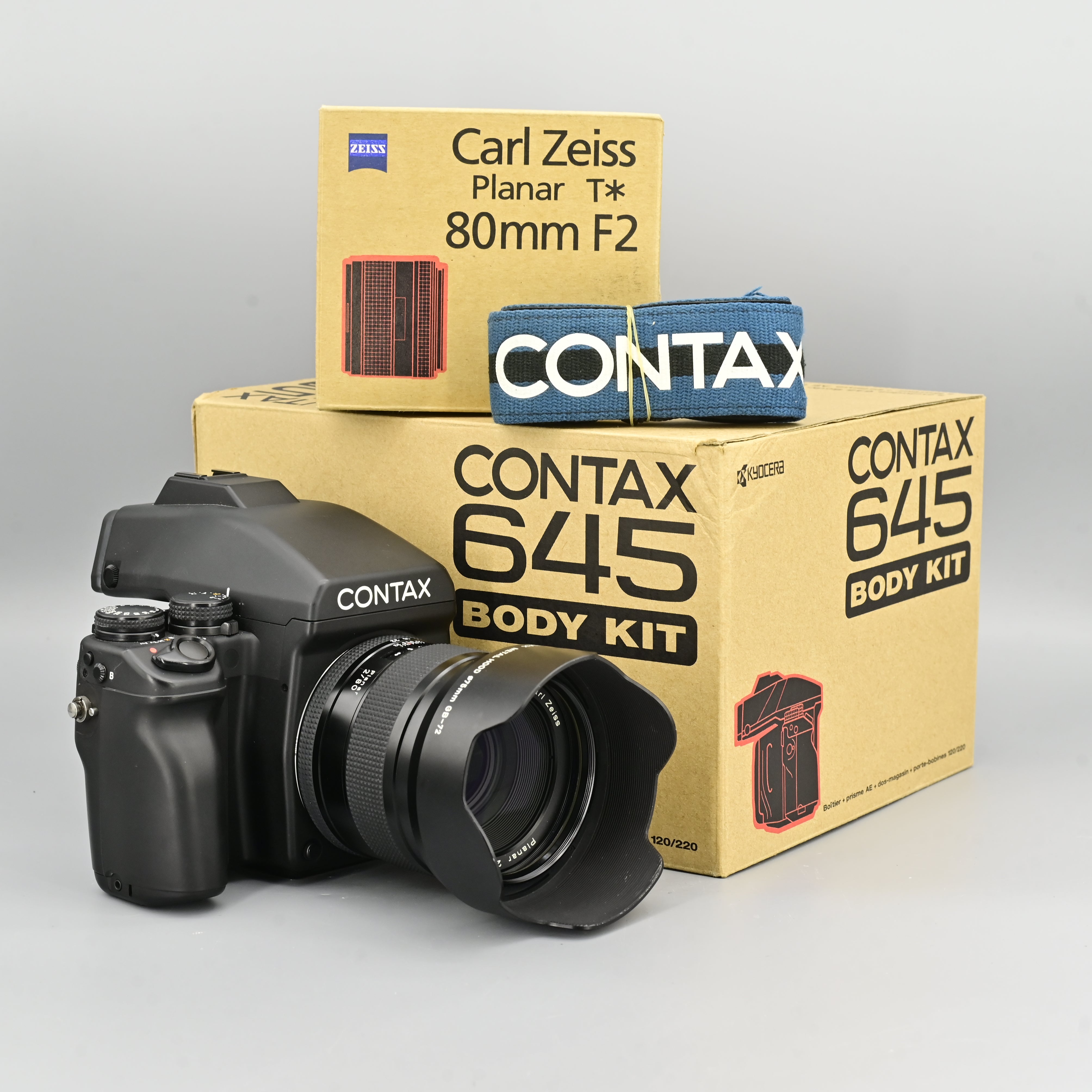 Contax 645 + Carl Zeiss T* Planar 80mm F2 Lens [Box Set] – SHOWA