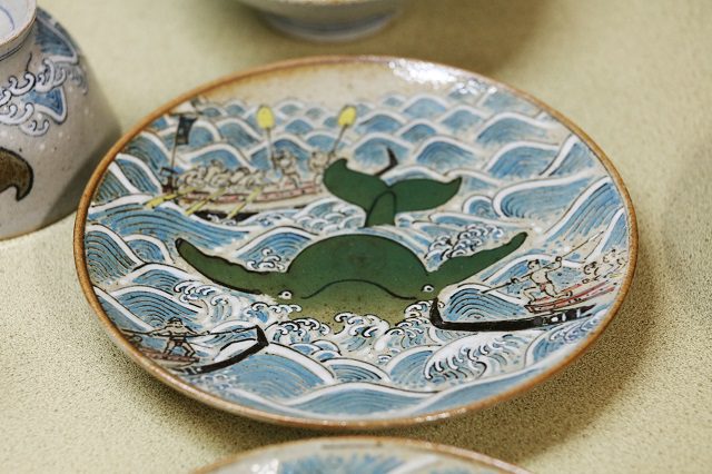 三川内焼】くじらをモチーフにしたうつわ。「光雲窯」今村隆光の世界