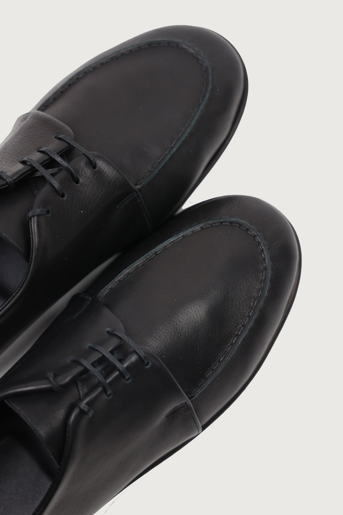 Auralee Leather Shoes | Black | Canoe Club