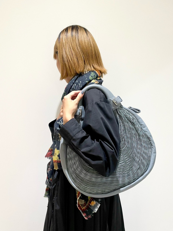 芸術の秋のためのバッグ🍇ーMariana Mendez ー | アッシュ・ペー