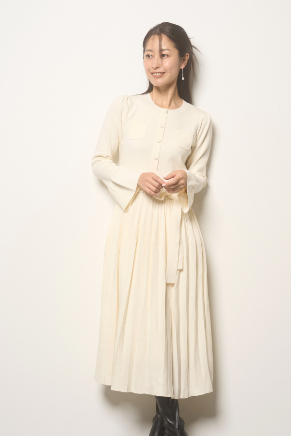 数量限定】フレアスリーブニットワンピース 🌅New year Special Item