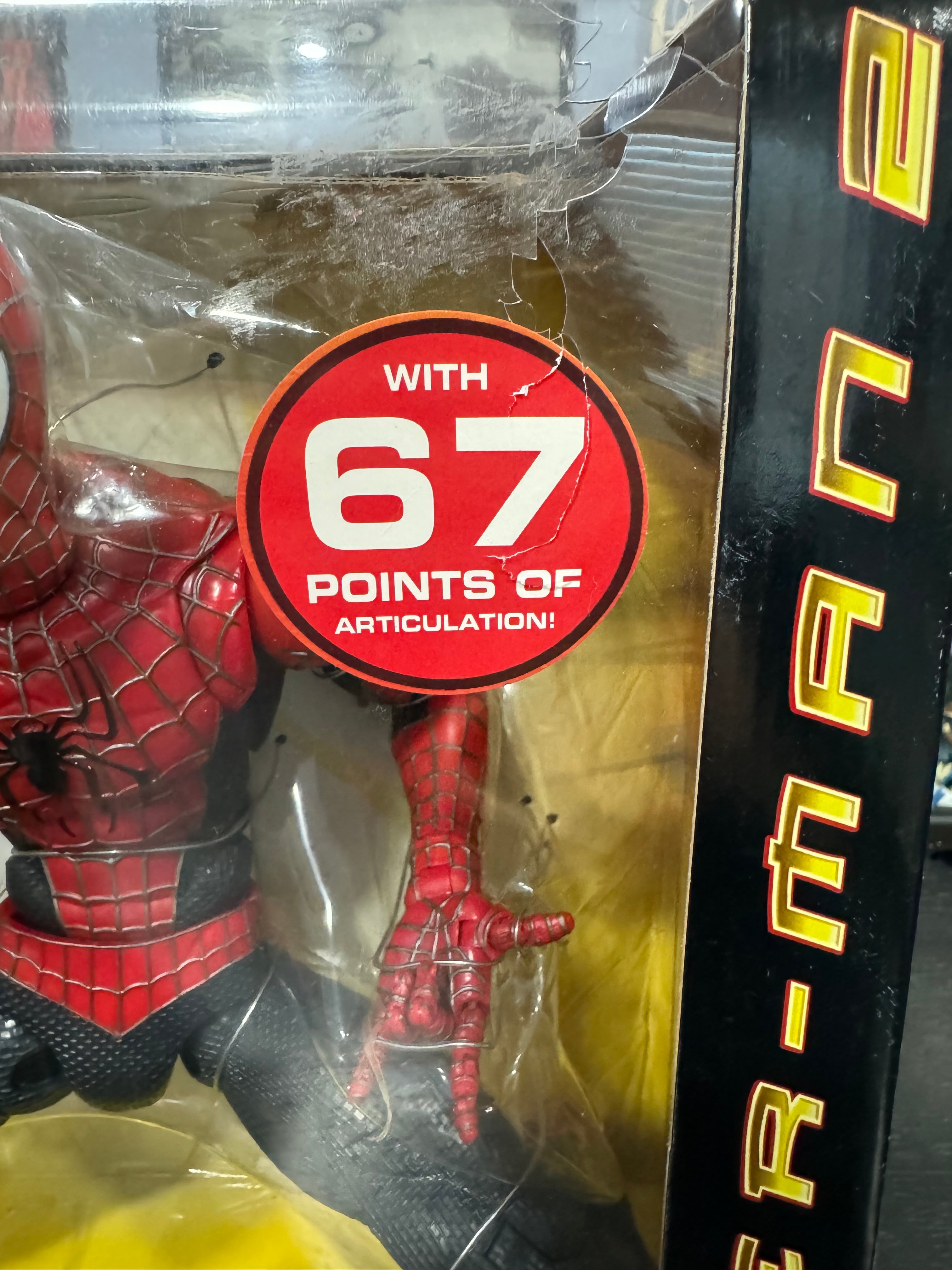 Spider-Man 2 Amazing Spider-Man Ultimate 18” Super Poseable Action