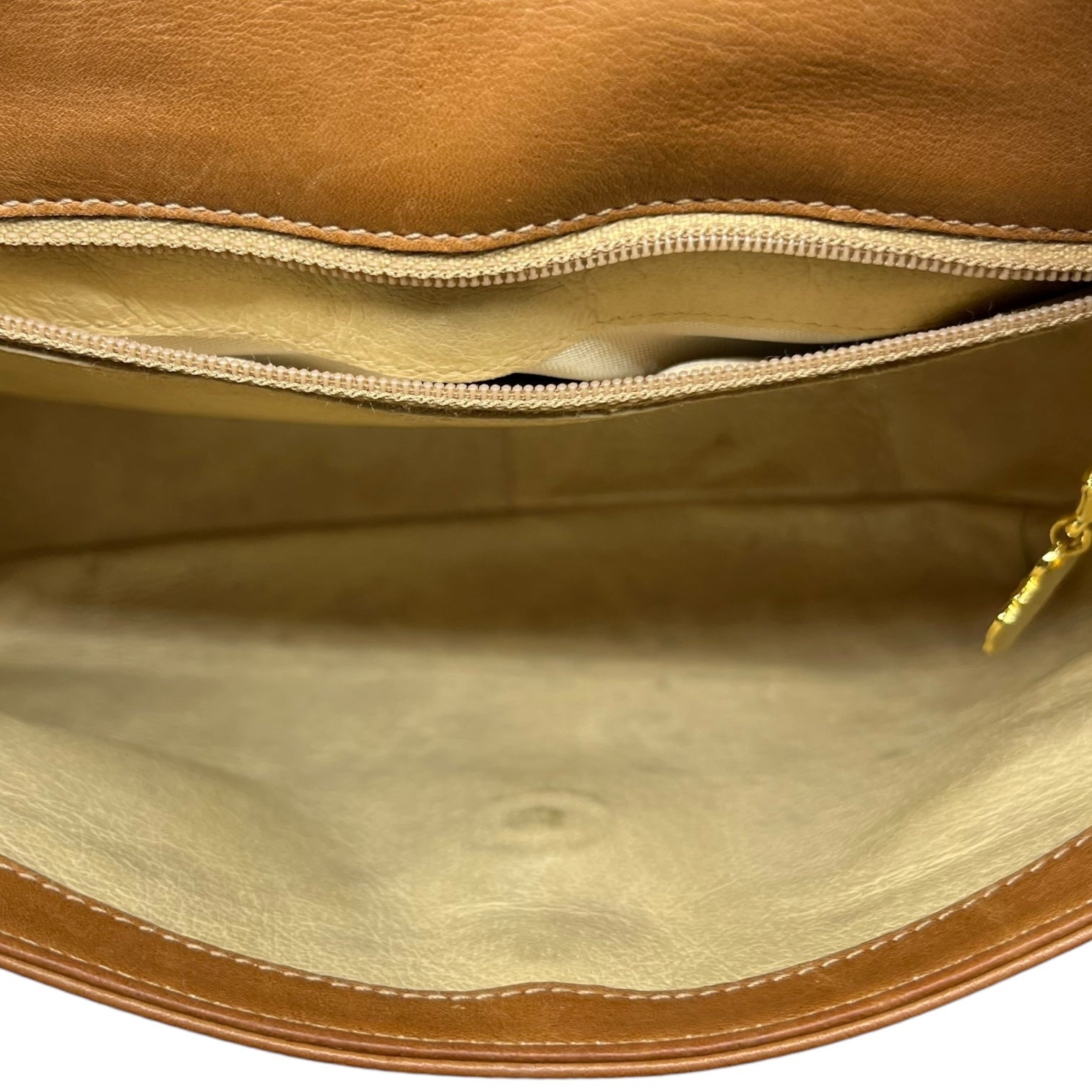 GUCCI(グッチ) GG logo vintage leather shoulder bag ロゴ