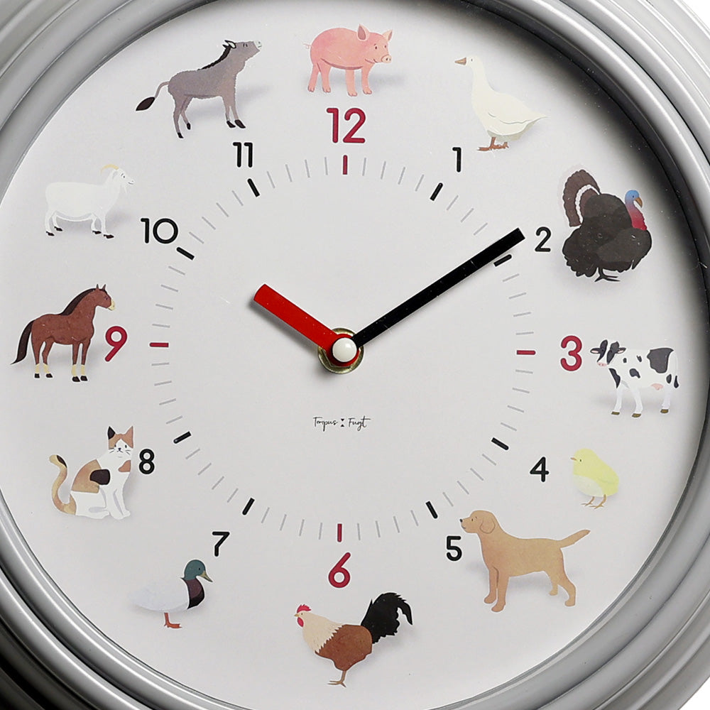 様々な動物たちの可愛らしい鳴き声が響き渡るユニークな掛け時計 TICKY
