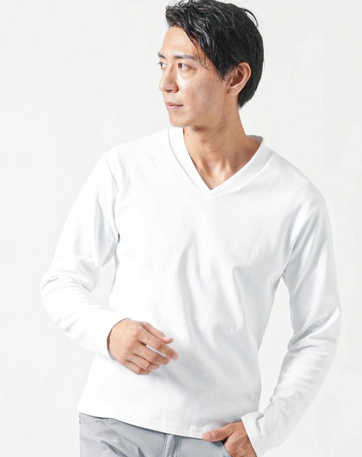 襟高ジャケット用tシャツ 襟高めの長袖Vネック ｜ メンズファッション