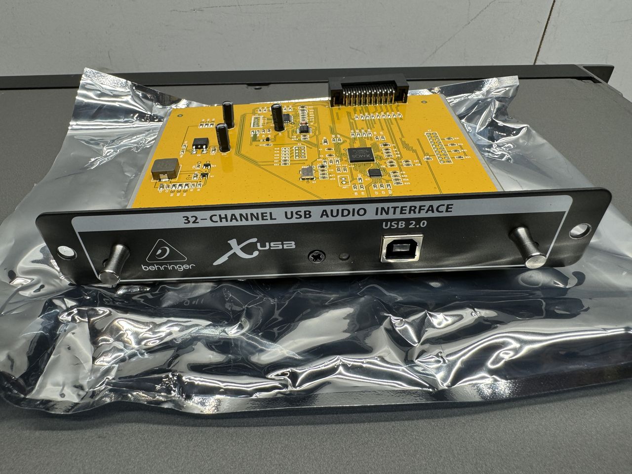 Behringer X32 RACK ラックマウントデジタルミキサー(X-DANTE Dante