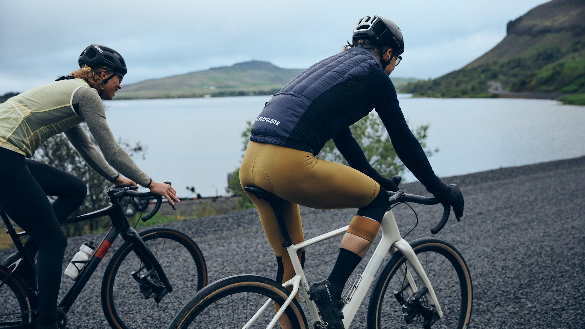 Café Du Cycliste Alexia Insulated Packable Cycling Vest in Navy