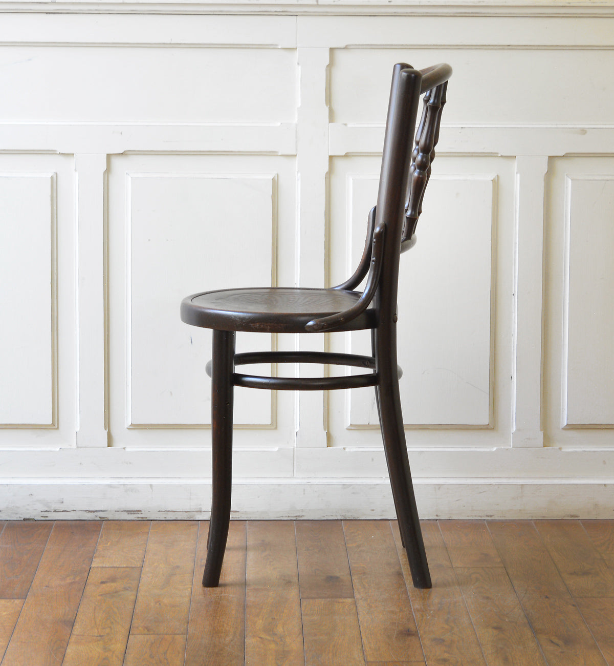 IDEC社製アンティークベントウッドチェア2脚 IDEC社製アンティーク