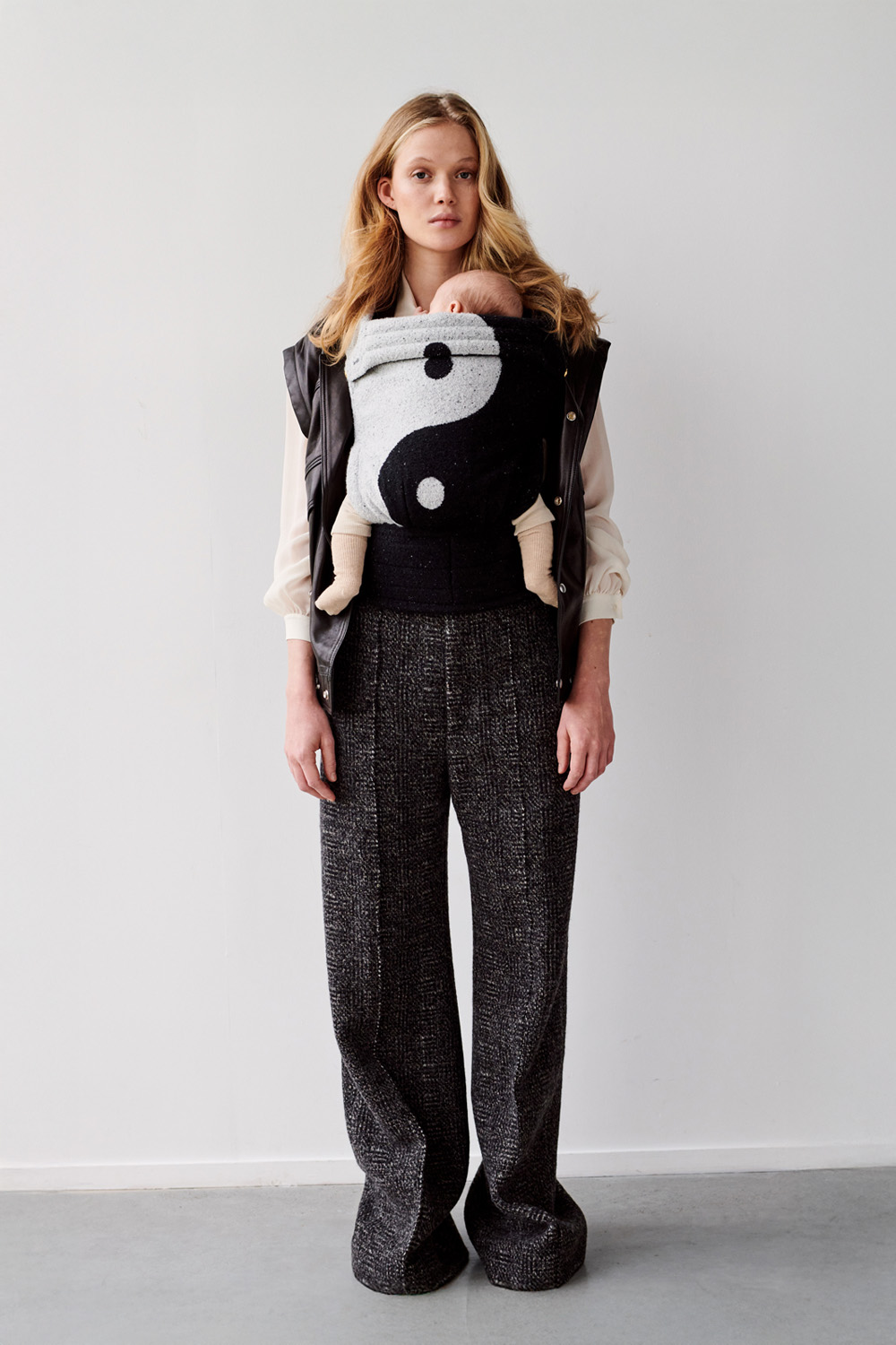 インヤン | Zeitgeist(ザイガイスト) 抱っこ紐 | アーティポッペ ストア