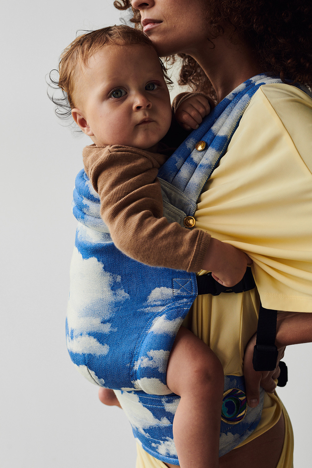 スカイ | Zeitgeist(ザイガイスト) 抱っこ紐 | アーティポッペ ストア