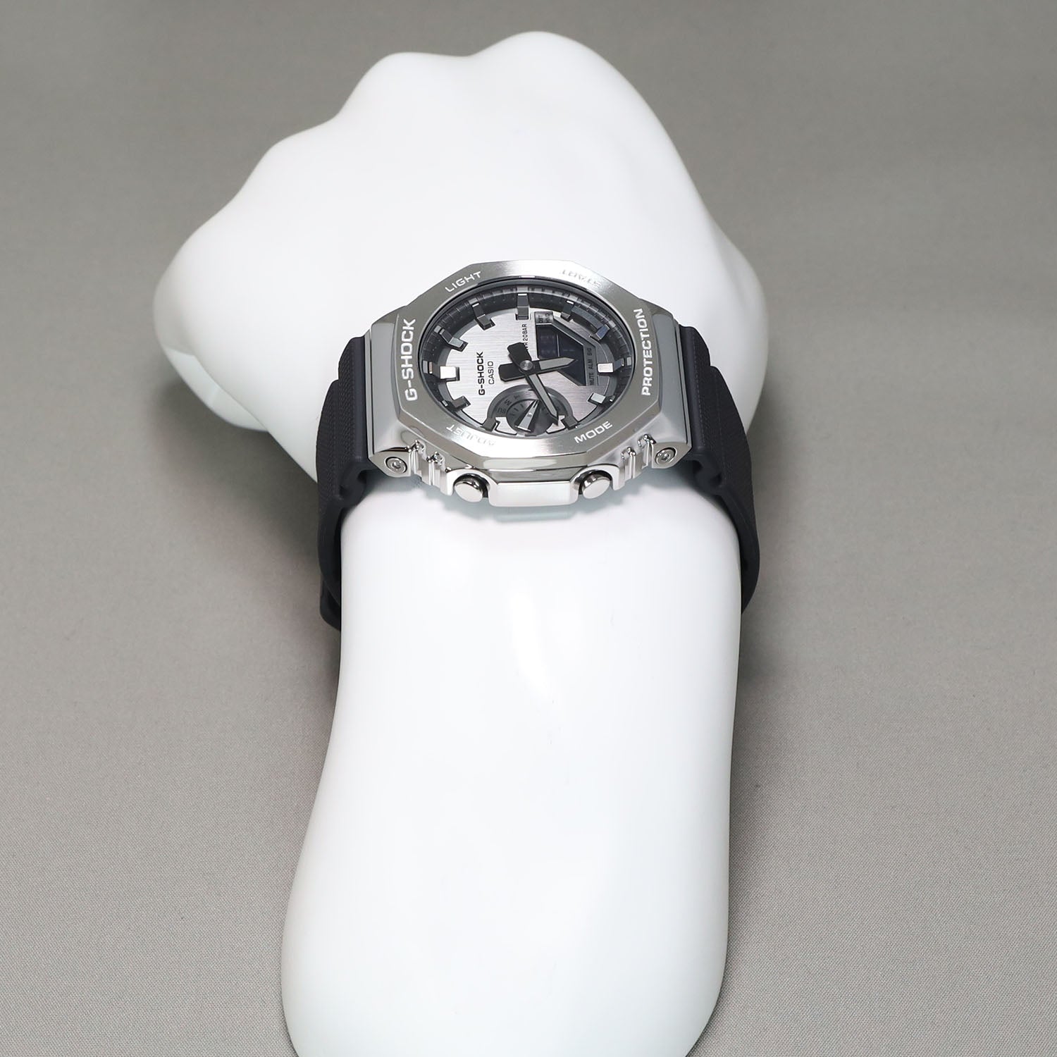 Gショック】2100シリーズ / メタルベゼル / GM-2100-1AJF – GQ SHOP