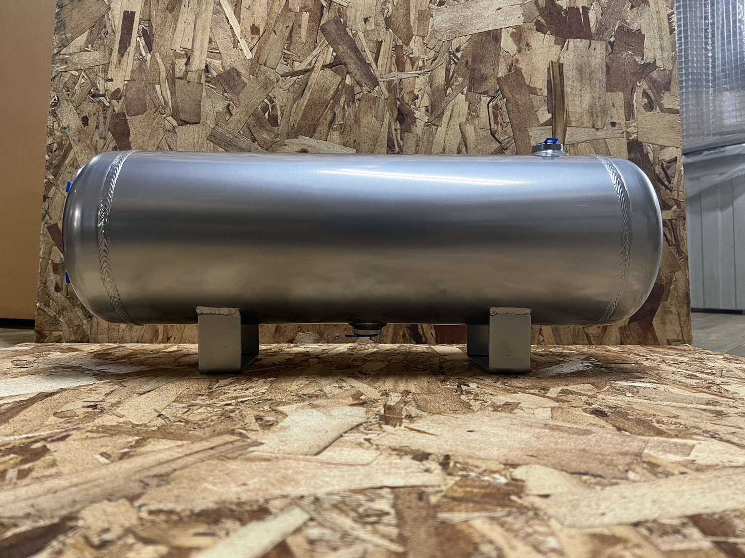 株式会社HCC / エアサス用アルミタンク